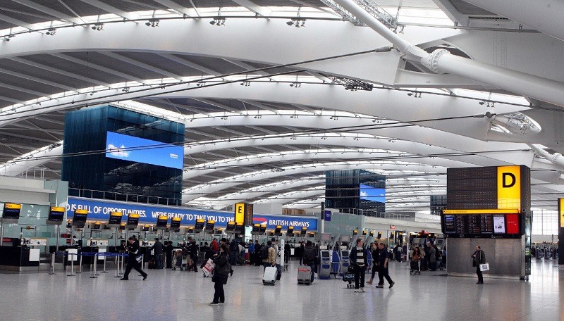 Interior do Aeroporto de Londres Heathrow